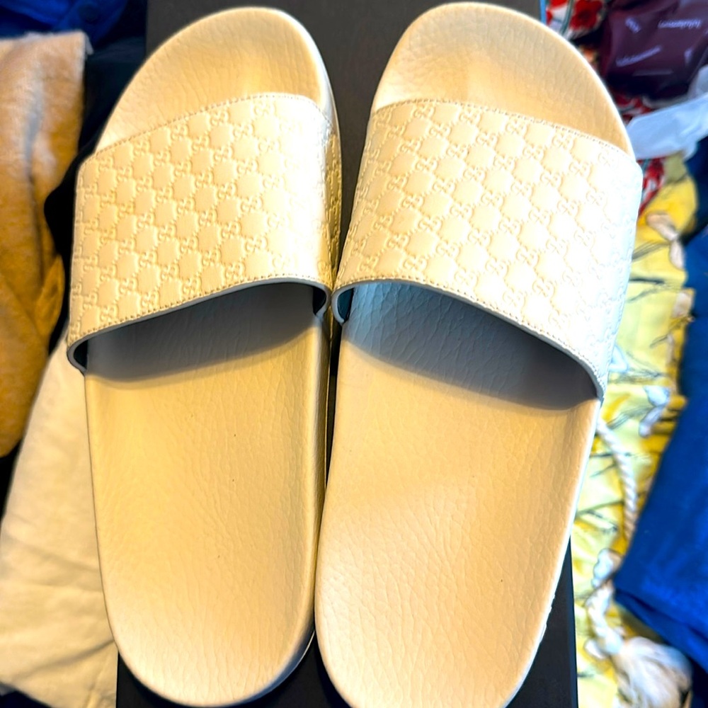 Gucci cream slides